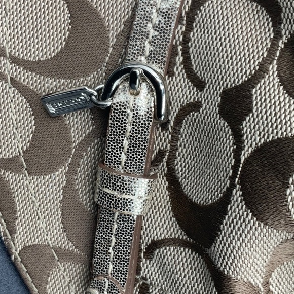 Coach Hat/Cap Newsboy style.Signature print. Tan/Metallic Leather trim.Original. - Picture 15 of 16